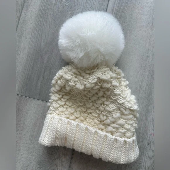 Free People - NWT - Pom Knit Beanie White/Ivory